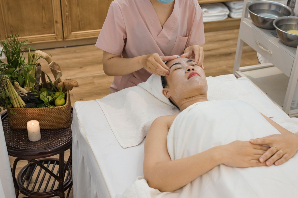 Công nghệ nhận phần việc lặp lại, để người làm nghề tập trung vào khách.