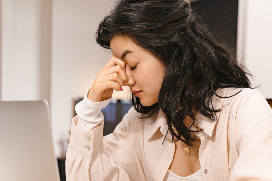 Nhiều tính năng không đồng nghĩa với phù hợp. Một phần mềm quá phức tạp so với nhu cầu thường bị bỏ dở sau vài tuần.