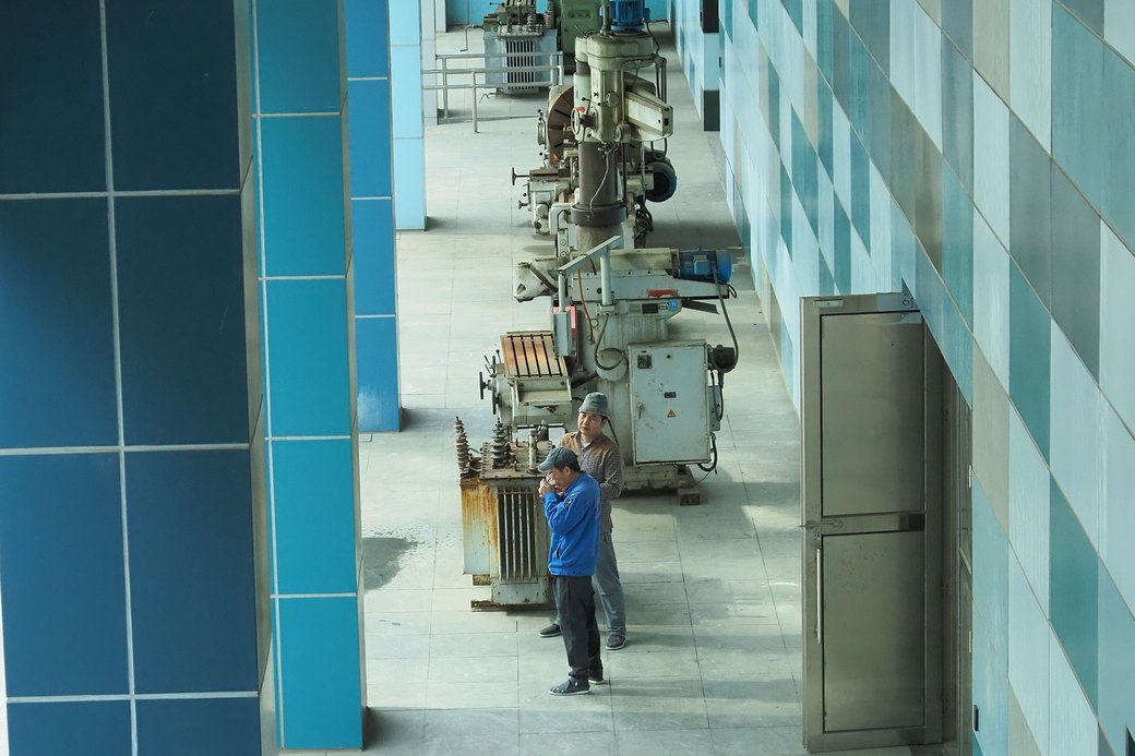 Quản lý bằng cách đi tận nơi không co giãn được: khi giám đốc đang ở khâu này, mọi khâu còn lại đều nằm ngoài tầm mắt.