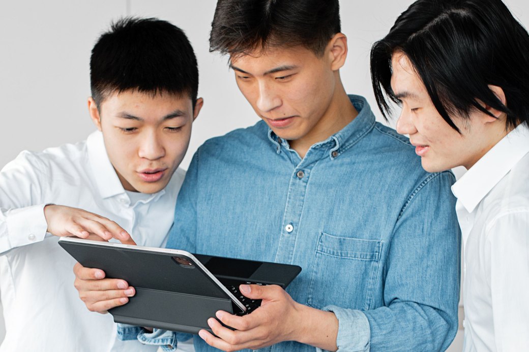 Một hệ thống chỉ hữu ích khi hợp với cách làm của từng nơi, nên phần lớn thời gian là để lắng nghe và điều chỉnh.